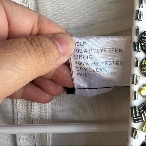 Tadashi Shoji Rhinestone Beaded Embellished 3/4 Sleeve Top in Cream/Ivory 8 - Picture 4 of 7